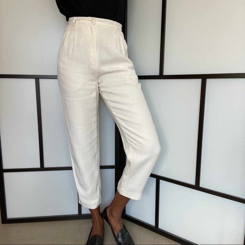 Liz Claiborne white trousers (petite collection)